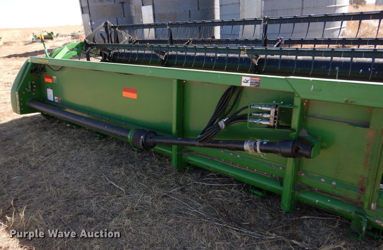 image for item IE9594 2009 John Deere 635F  flex head