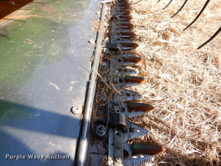 image for item IE9594 2009 John Deere 635F  flex head