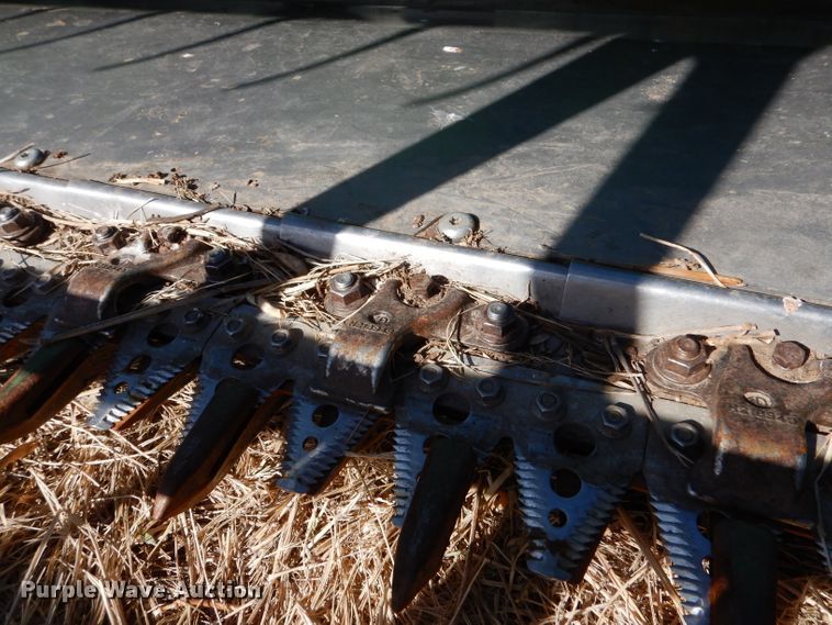 image for item IE9594 2009 John Deere 635F  flex head