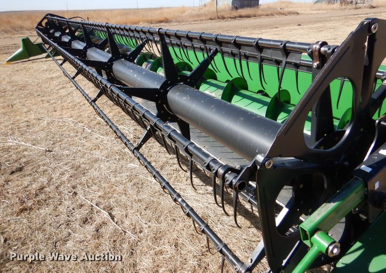 image for item IE9594 2009 John Deere 635F  flex head