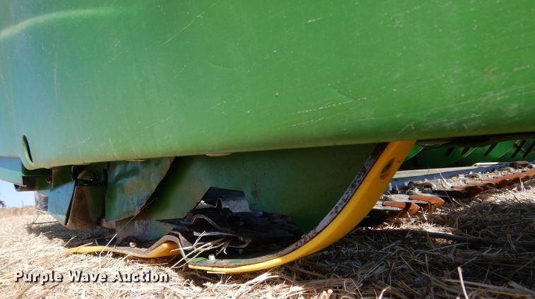 image for item IE9594 2009 John Deere 635F  flex head