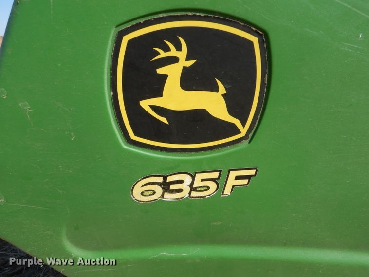 image for item IE9594 2009 John Deere 635F  flex head