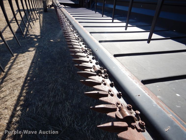 image for item IE9616 2009 Case IH 2162  draper head