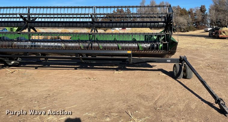 image for item IJ9600 1991 John Deere 930  rigid head