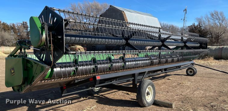 image for item IJ9600 1991 John Deere 930  rigid head