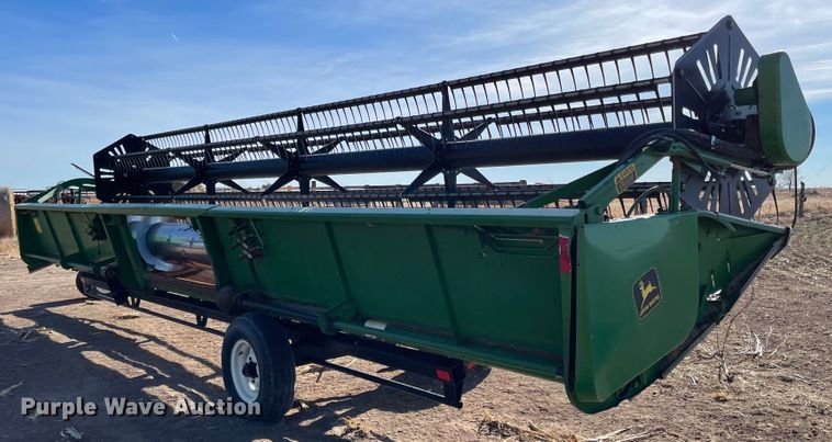 image for item IJ9600 1991 John Deere 930  rigid head