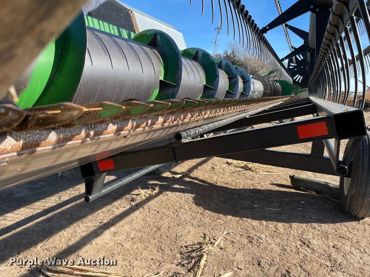 image for item IJ9600 1991 John Deere 930  rigid head