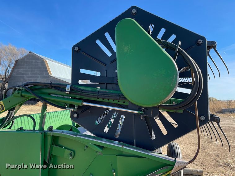 image for item IJ9600 1991 John Deere 930  rigid head