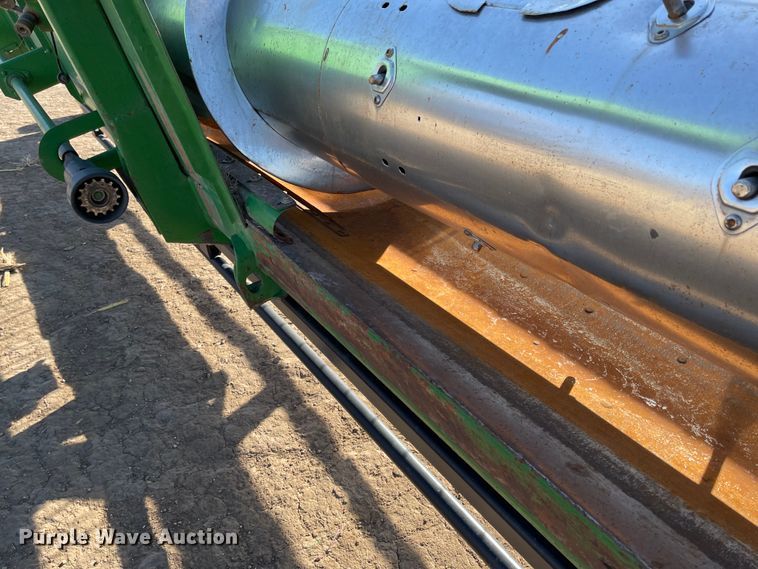 image for item IJ9600 1991 John Deere 930  rigid head