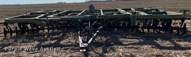 image for item IJ9605 John Deere 335  off-set disk