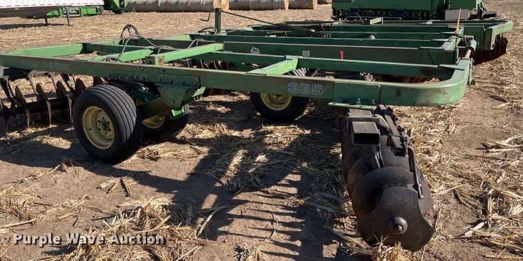 image for item IJ9605 John Deere 335  off-set disk
