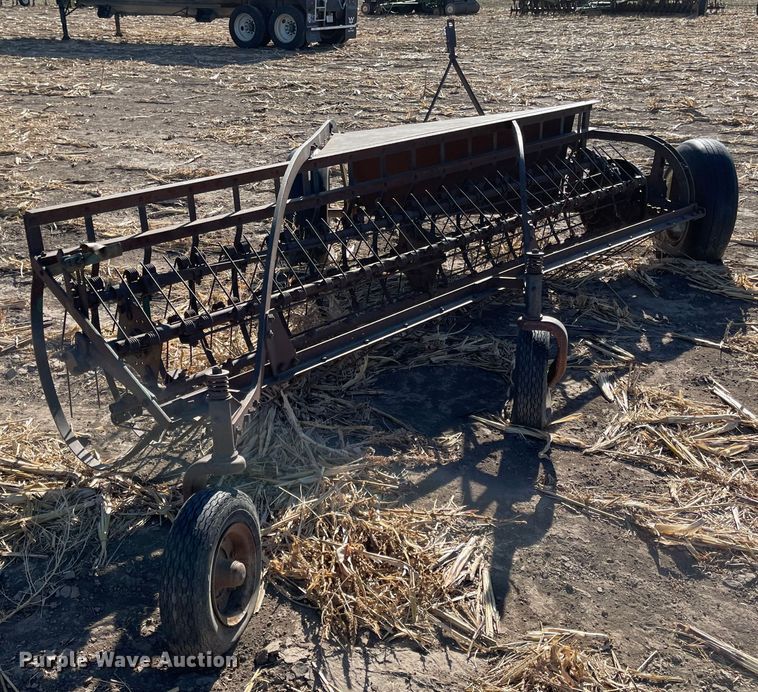 image for item IJ9612 Oliver  rotary hay rake