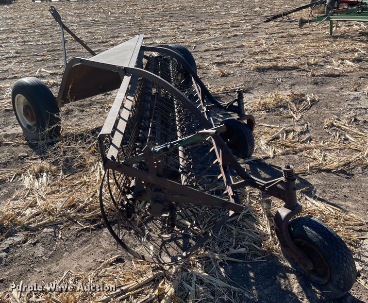 image for item IJ9612 Oliver  rotary hay rake