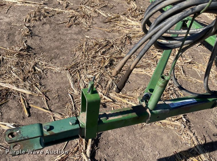 image for item IJ9613 John Deere 9300  grain drill