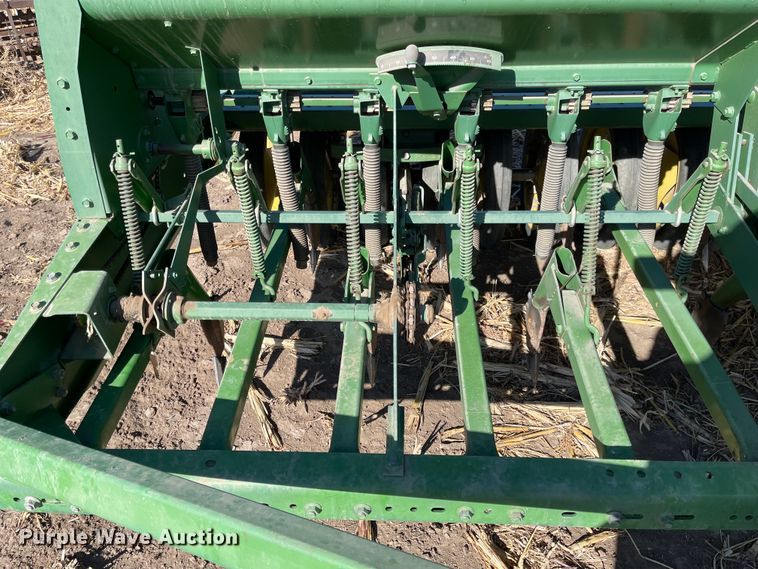 image for item IJ9613 John Deere 9300  grain drill