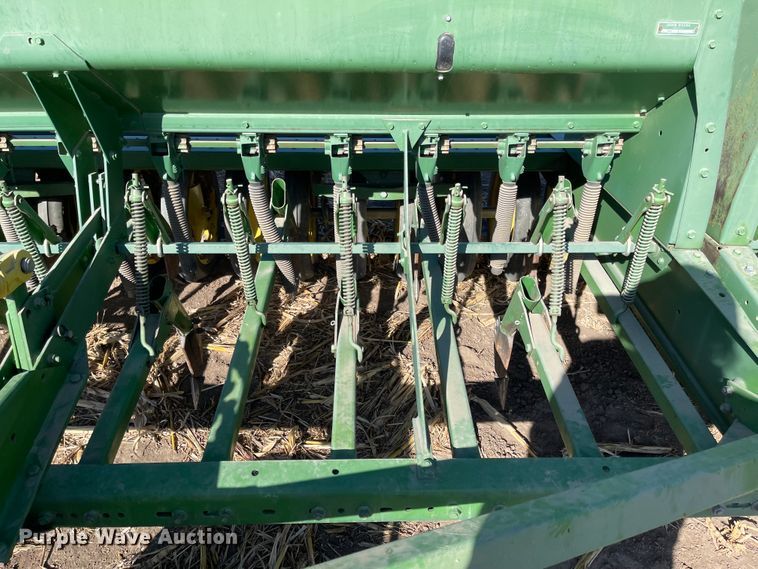 image for item IJ9613 John Deere 9300  grain drill