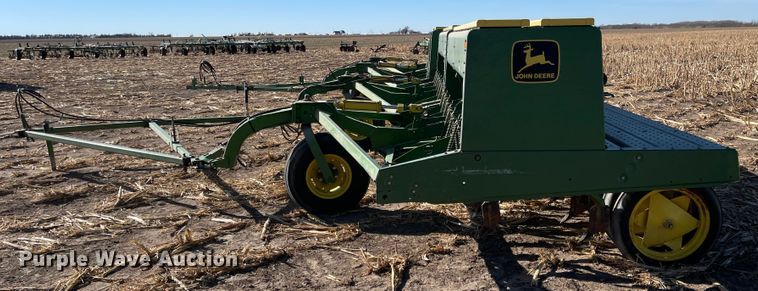 image for item IJ9613 John Deere 9300  grain drill