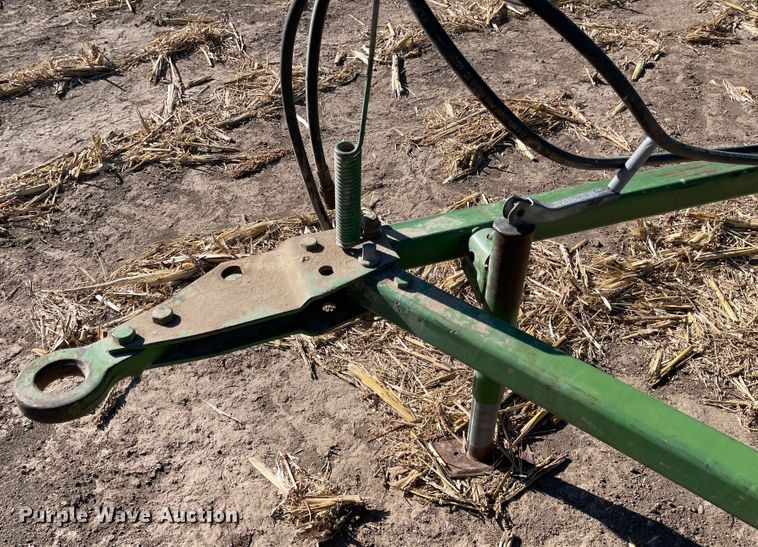 image for item IJ9613 John Deere 9300  grain drill