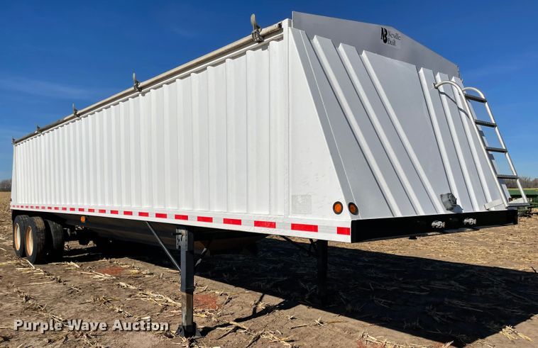 image for item IJ9614 2005 Neville  grain trailer