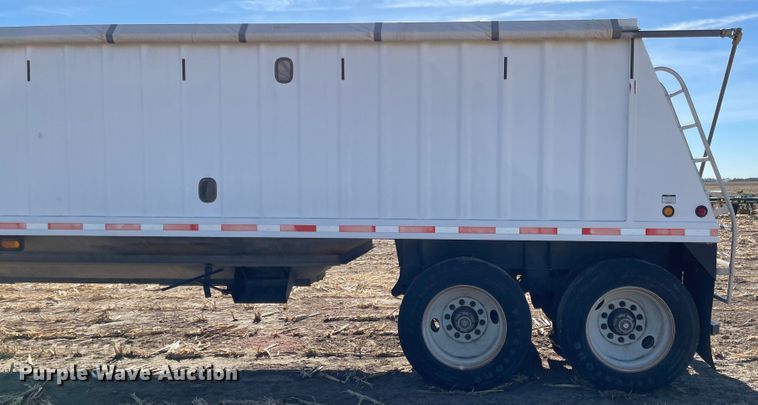 image for item IJ9614 2005 Neville  grain trailer