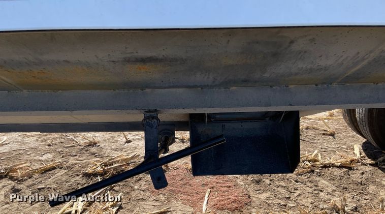 image for item IJ9614 2005 Neville  grain trailer