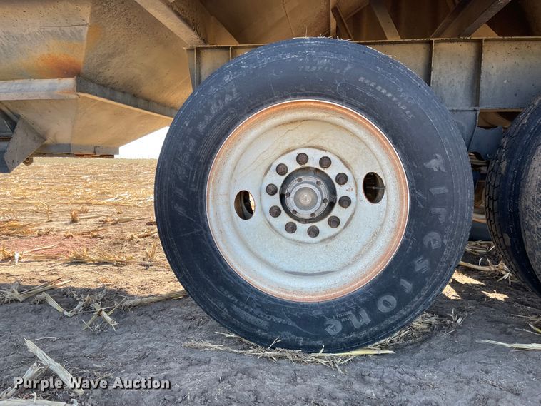 image for item IJ9614 2005 Neville  grain trailer