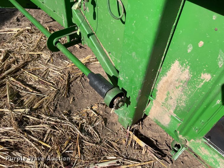 image for item IJ9615 John Deere 853A  all-crop head