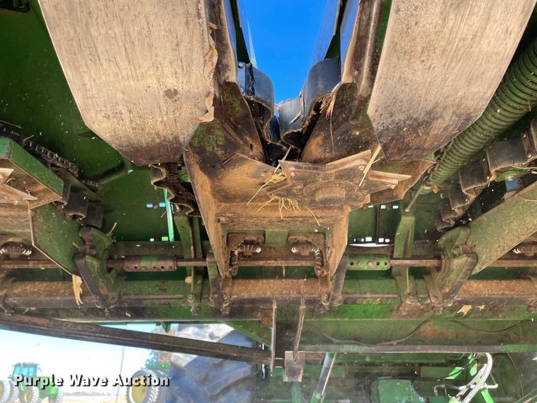 image for item IJ9615 John Deere 853A  all-crop head