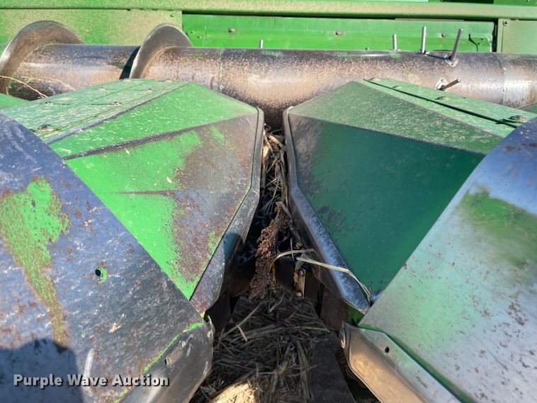 image for item IJ9615 John Deere 853A  all-crop head