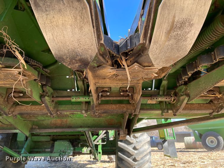 image for item IJ9615 John Deere 853A  all-crop head