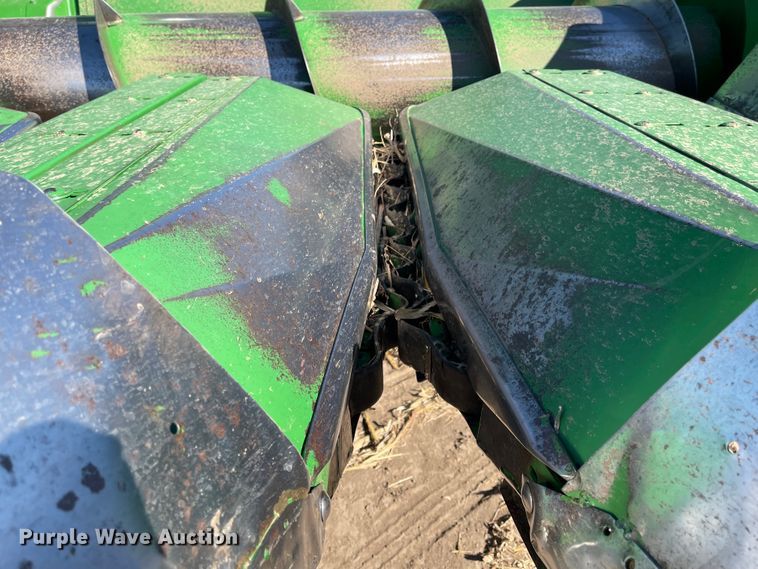 image for item IJ9615 John Deere 853A  all-crop head
