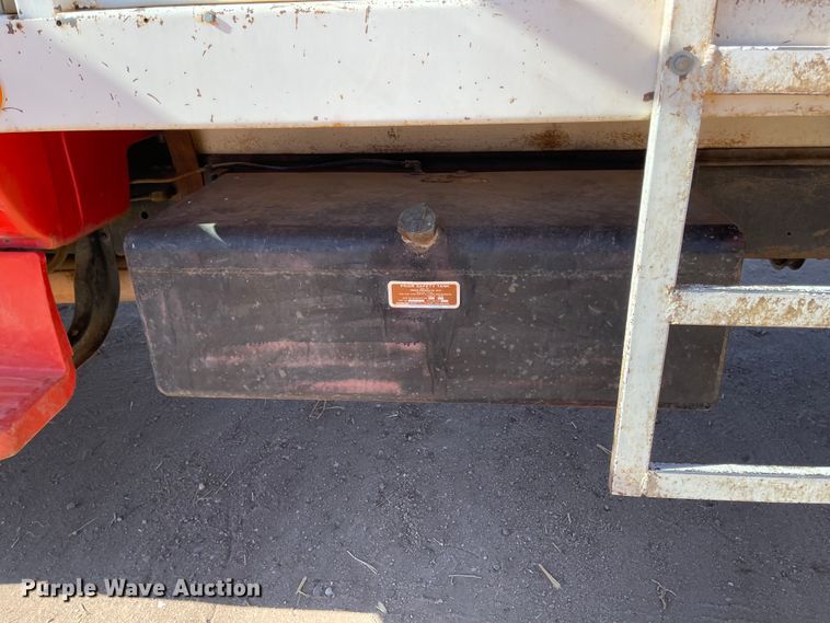 image for item IJ9618 1974 GMC 6500  grain truck