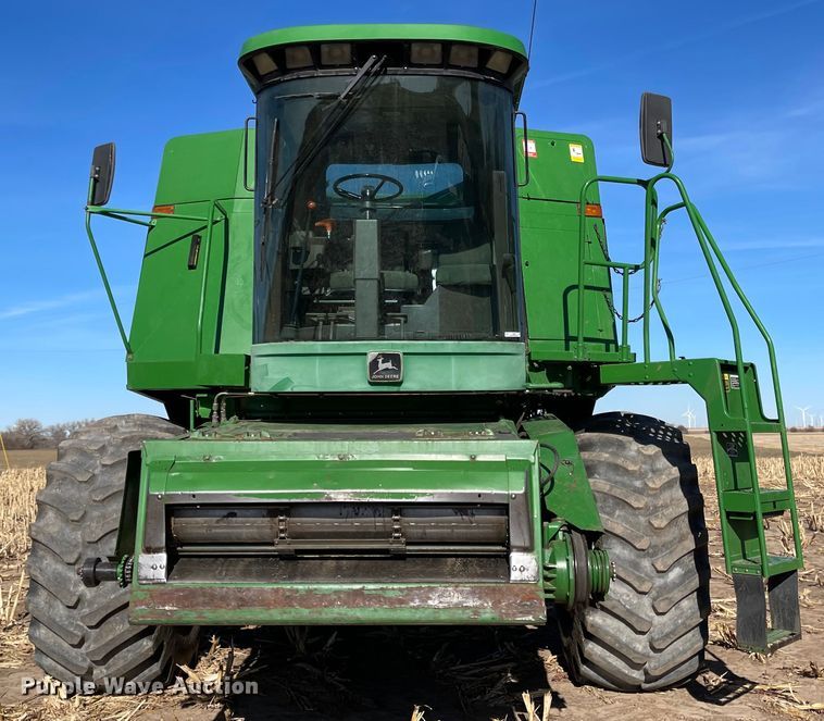 image for item IJ9619 1991 John Deere 9600  combine