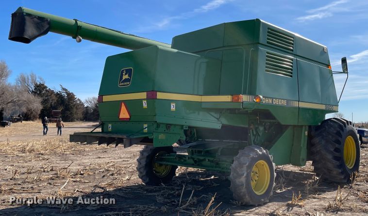 image for item IJ9619 1991 John Deere 9600  combine