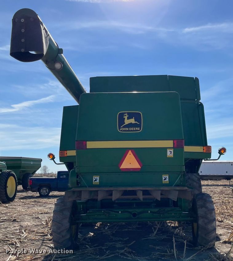 image for item IJ9619 1991 John Deere 9600  combine