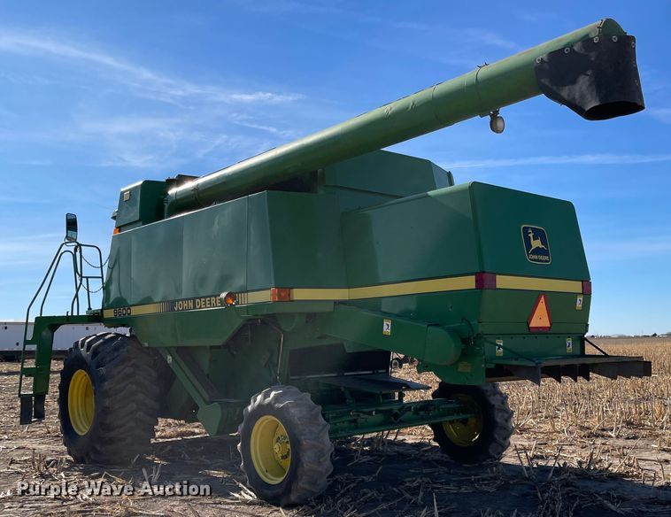 image for item IJ9619 1991 John Deere 9600  combine