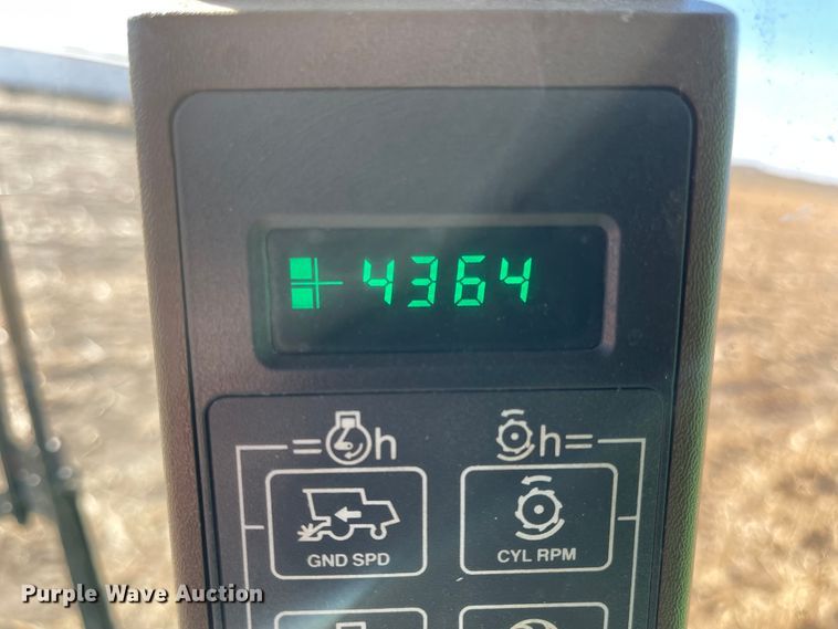 image for item IJ9619 1991 John Deere 9600  combine