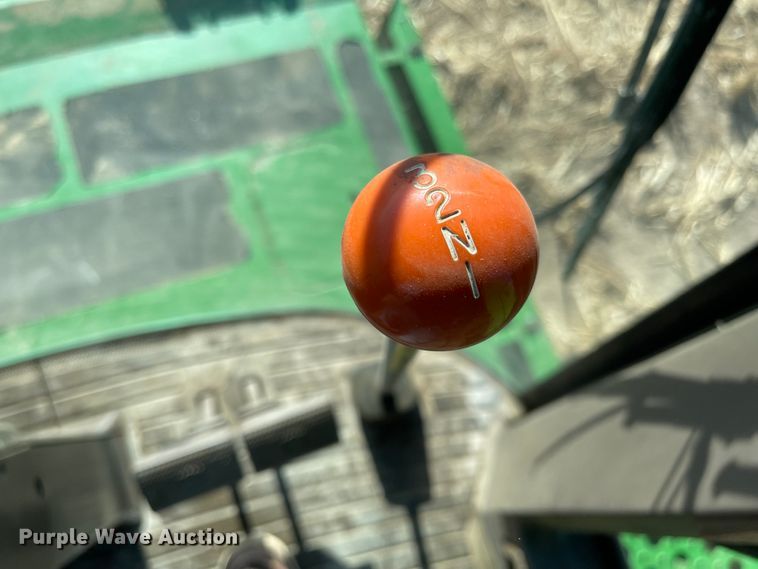 image for item IJ9619 1991 John Deere 9600  combine