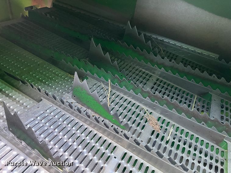 image for item IJ9619 1991 John Deere 9600  combine