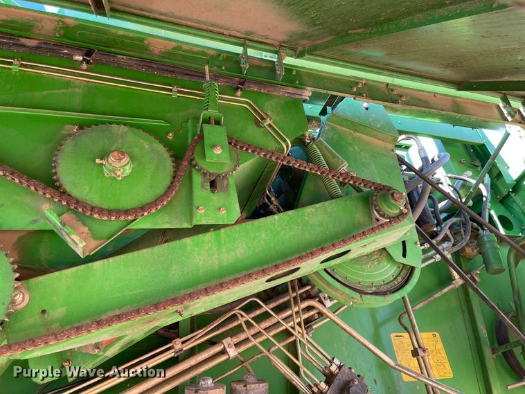 image for item IJ9619 1991 John Deere 9600  combine