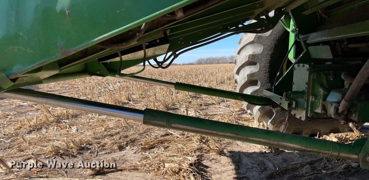 image for item IJ9619 1991 John Deere 9600  combine