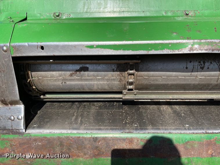 image for item IJ9619 1991 John Deere 9600  combine