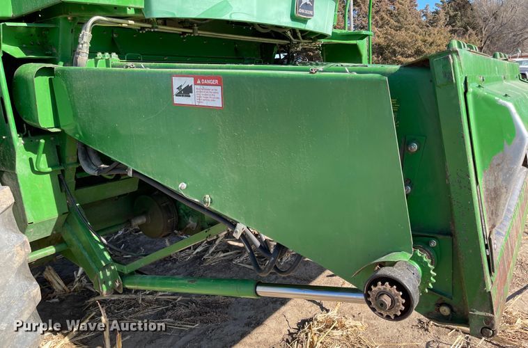 image for item IJ9619 1991 John Deere 9600  combine