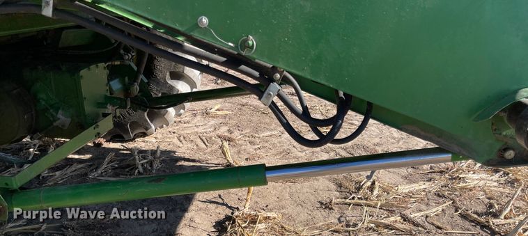 image for item IJ9619 1991 John Deere 9600  combine