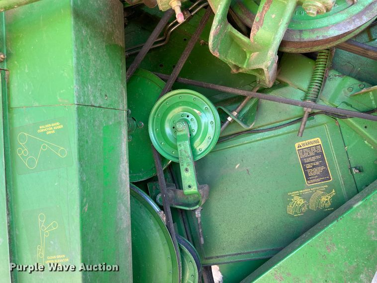 image for item IJ9619 1991 John Deere 9600  combine