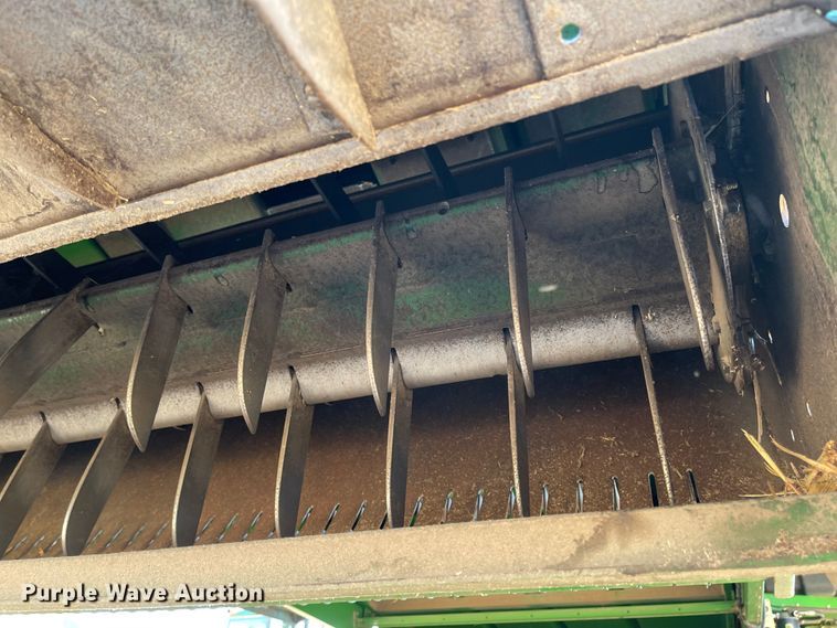 image for item IJ9619 1991 John Deere 9600  combine