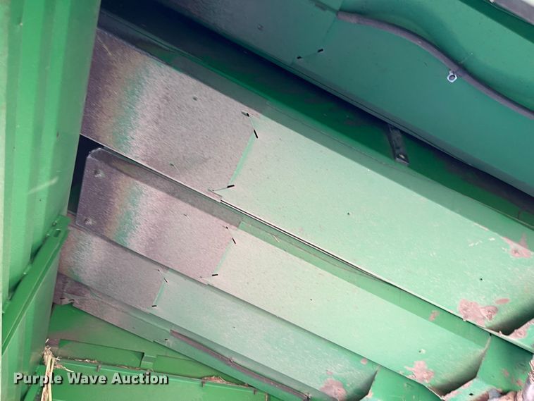 image for item IJ9619 1991 John Deere 9600  combine