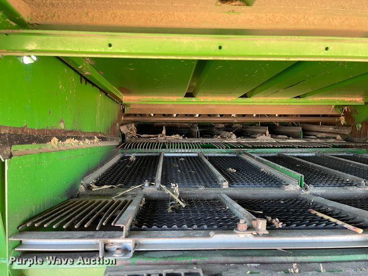 image for item IJ9619 1991 John Deere 9600  combine