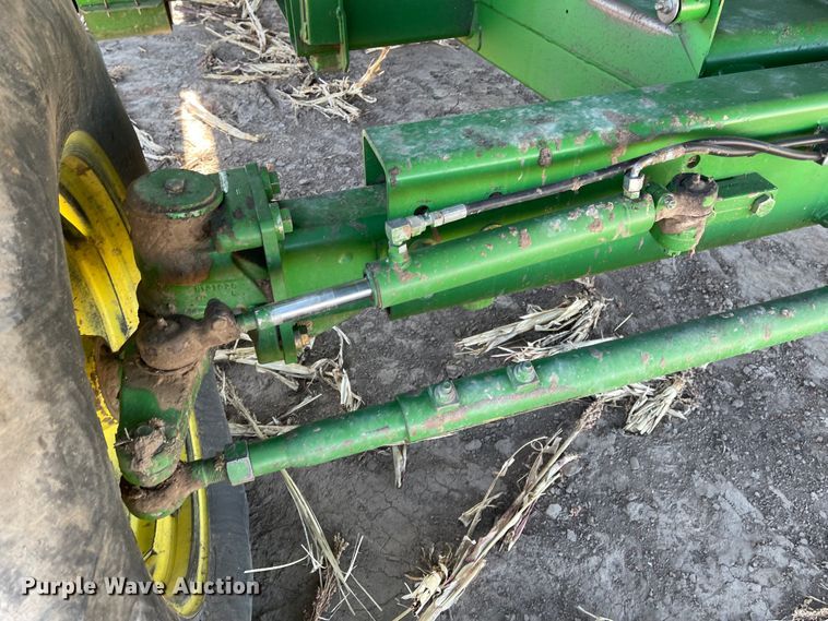 image for item IJ9619 1991 John Deere 9600  combine