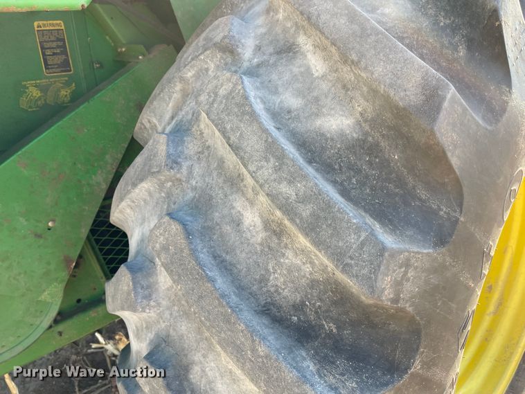 image for item IJ9619 1991 John Deere 9600  combine